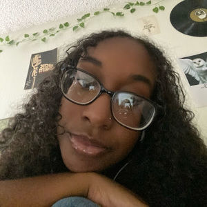 Meet your Posher, Jasmin everett